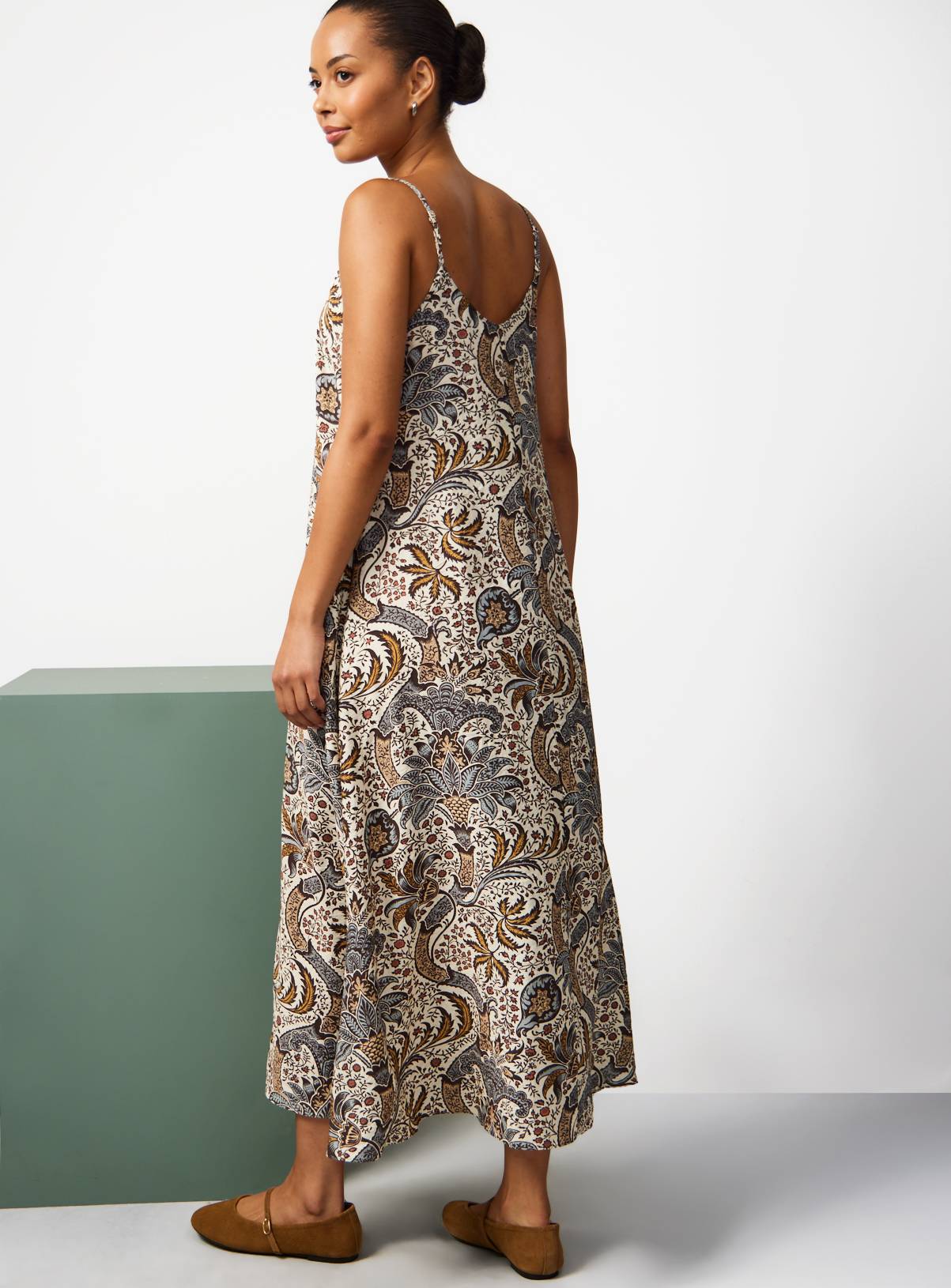 Tu x Morris & Co. Scarf Paisley Border Print Midi Dress 8 - Image 4